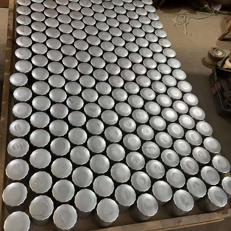 Come scegliere e mantenere un filtro dell'olio automatico per prestazioni ottimali del motore?